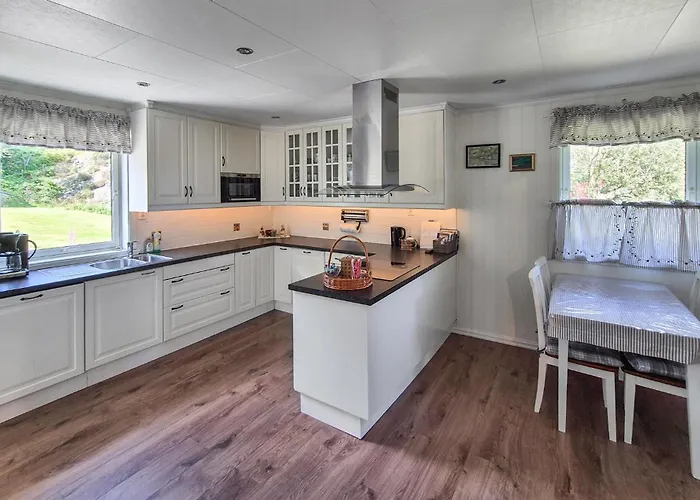 Feriehus Amazing In With Wifi